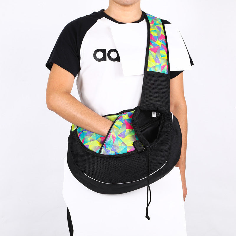 Hands-Free Crossbody Pet Carrier Bag – Stylish Outdoor Sling for Small Dogs & Cats